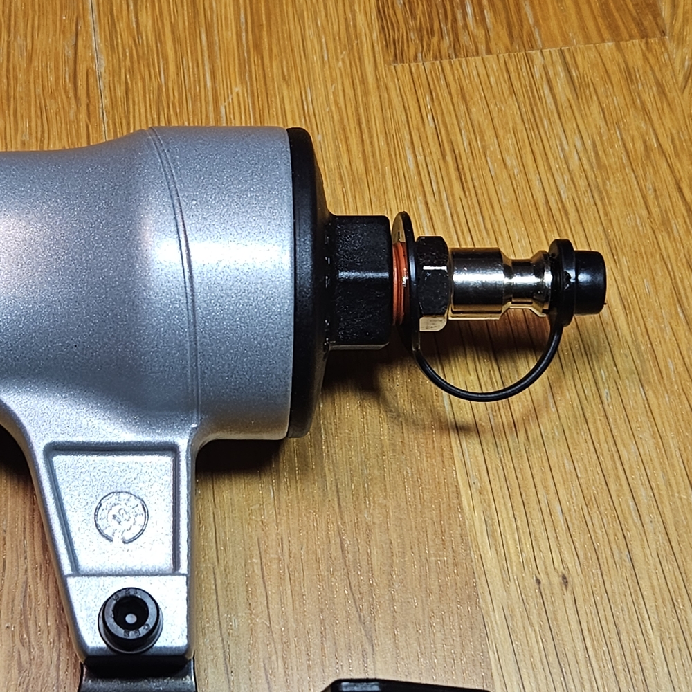 Porter Cable 18 GA Pneumatic Brad Nailer - BN200SB - Picture 4 of 14